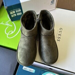 ARIZONA JEAN CO WINTER BOOTS